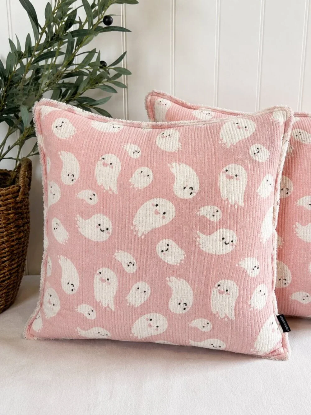 Cynthia Rowley Pink Ghost Halloween Throw Pillows 20x20 Set of 2